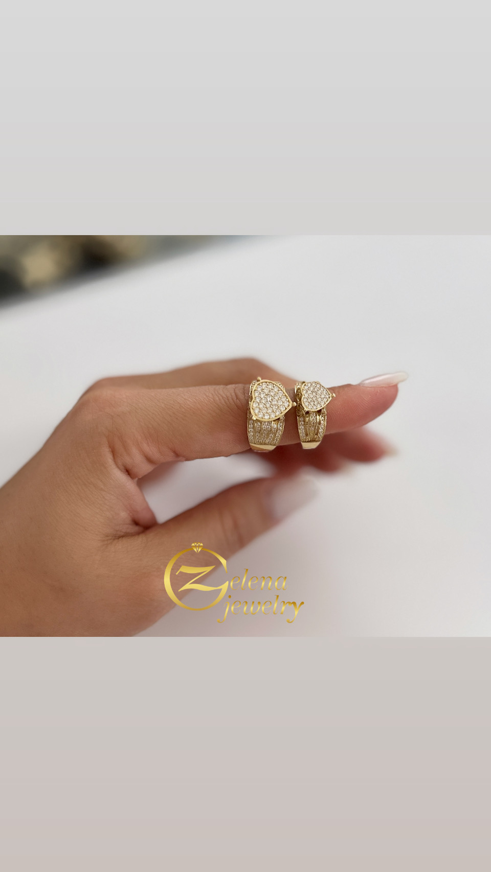 5C5B31E5-F0A4-4056-B6B9-F4C94C103783